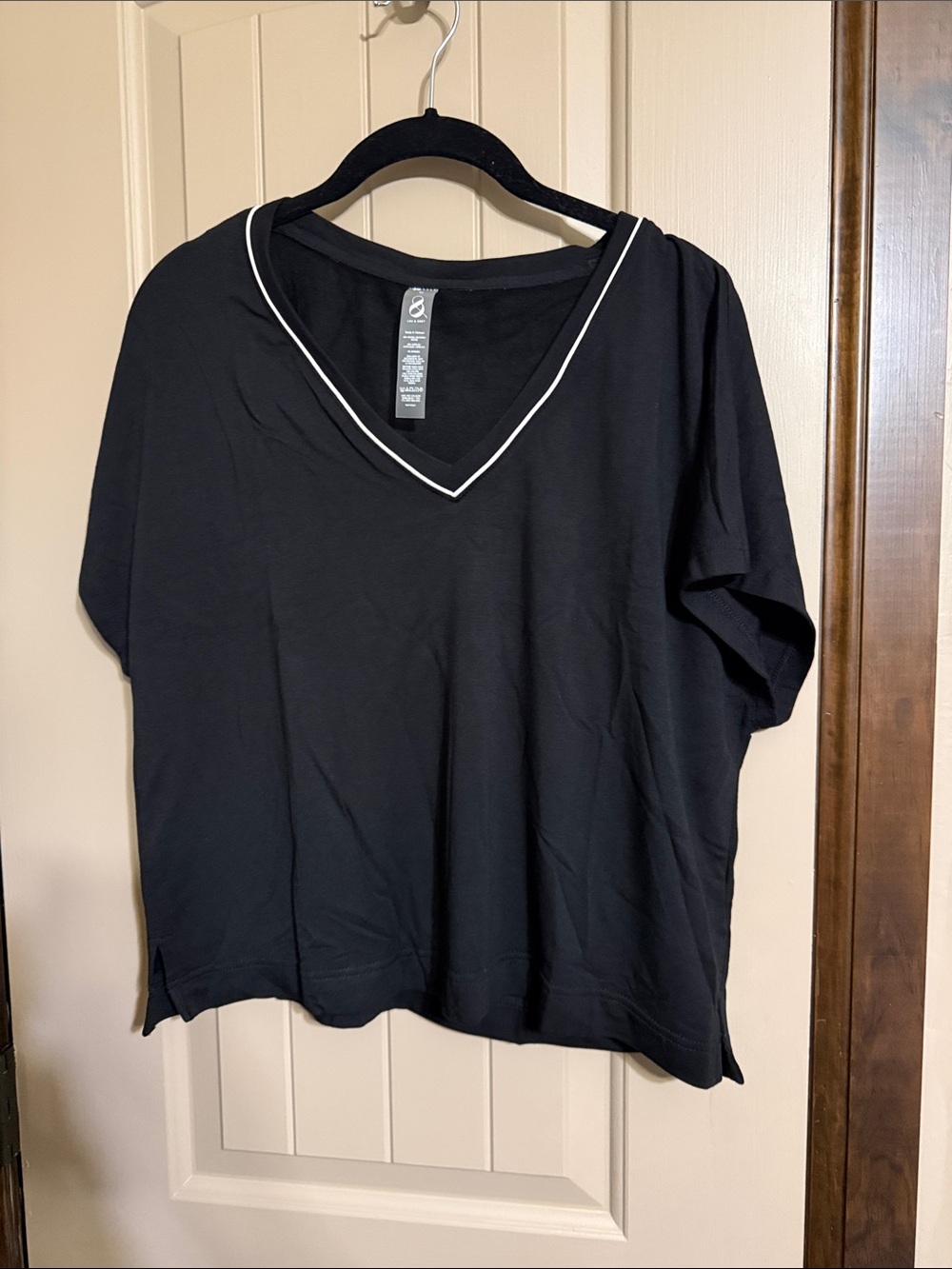 Lou & Grey Black V-Neck Tee with White Piping